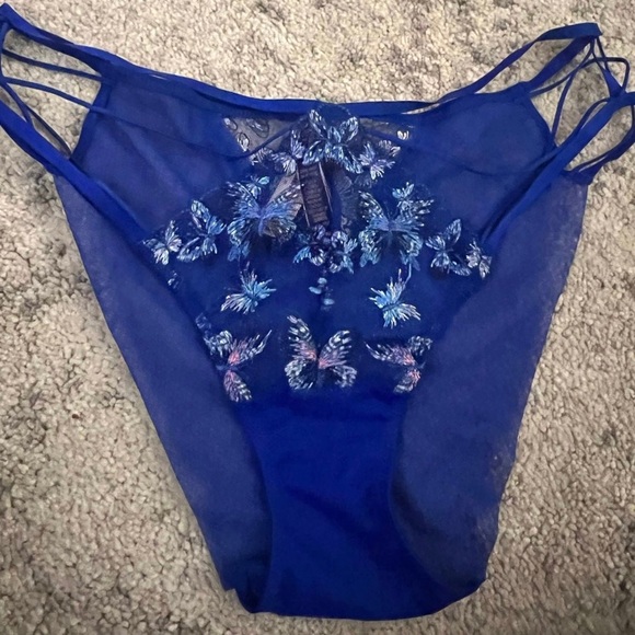 Victoria's Secret panties - Picture 10 of 14